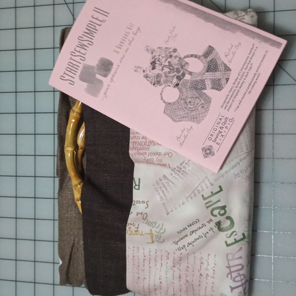 StartSewSimple2 Bamboo Handle Handbag Backpack Kit 2007 Sewing Expo Pink Brown